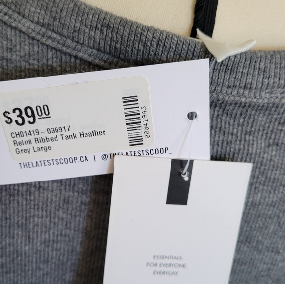 BNWT The Base brand grey ribbed tank top - Picture 4 of 7